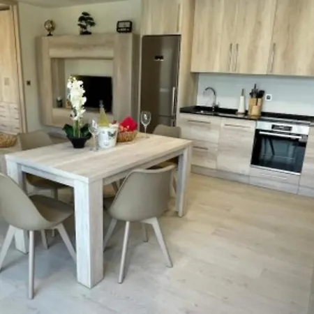 Only Adults Rural House In Burgo