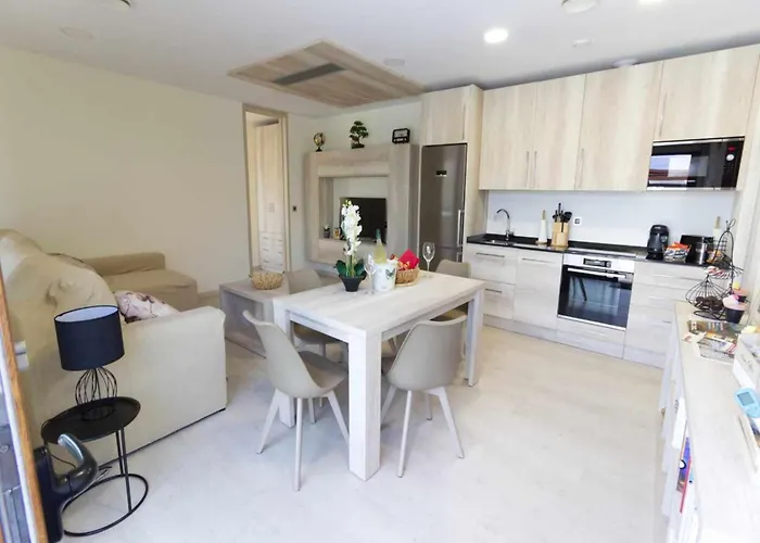 Only Adults Rural House In Burgos Feriehus